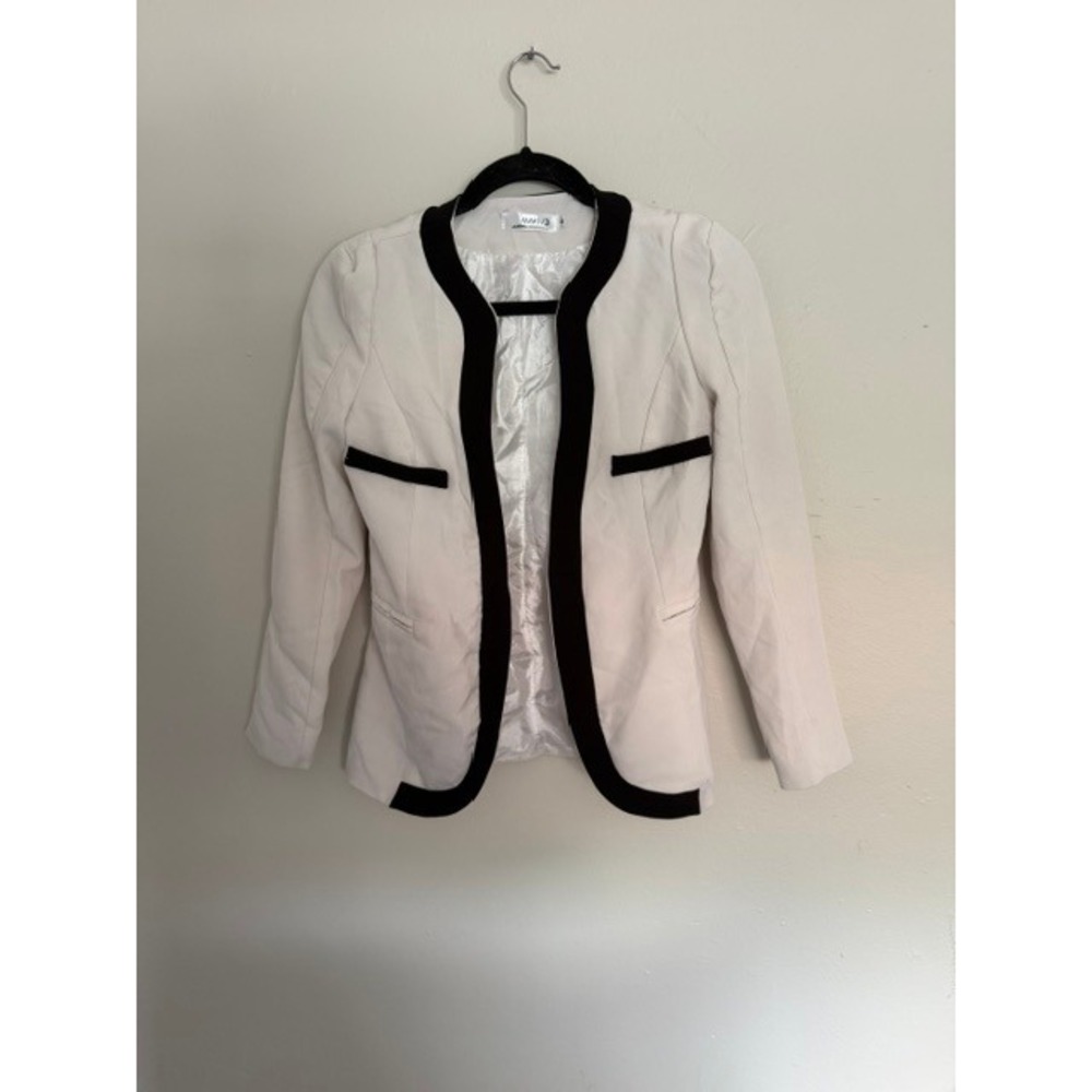 Makiyo Womens White Black Contrast Trim Open Front Blazer Jacket Size Medium